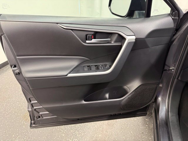 Certified 2025 Toyota RAV4 XLE AWD/4WD image 10