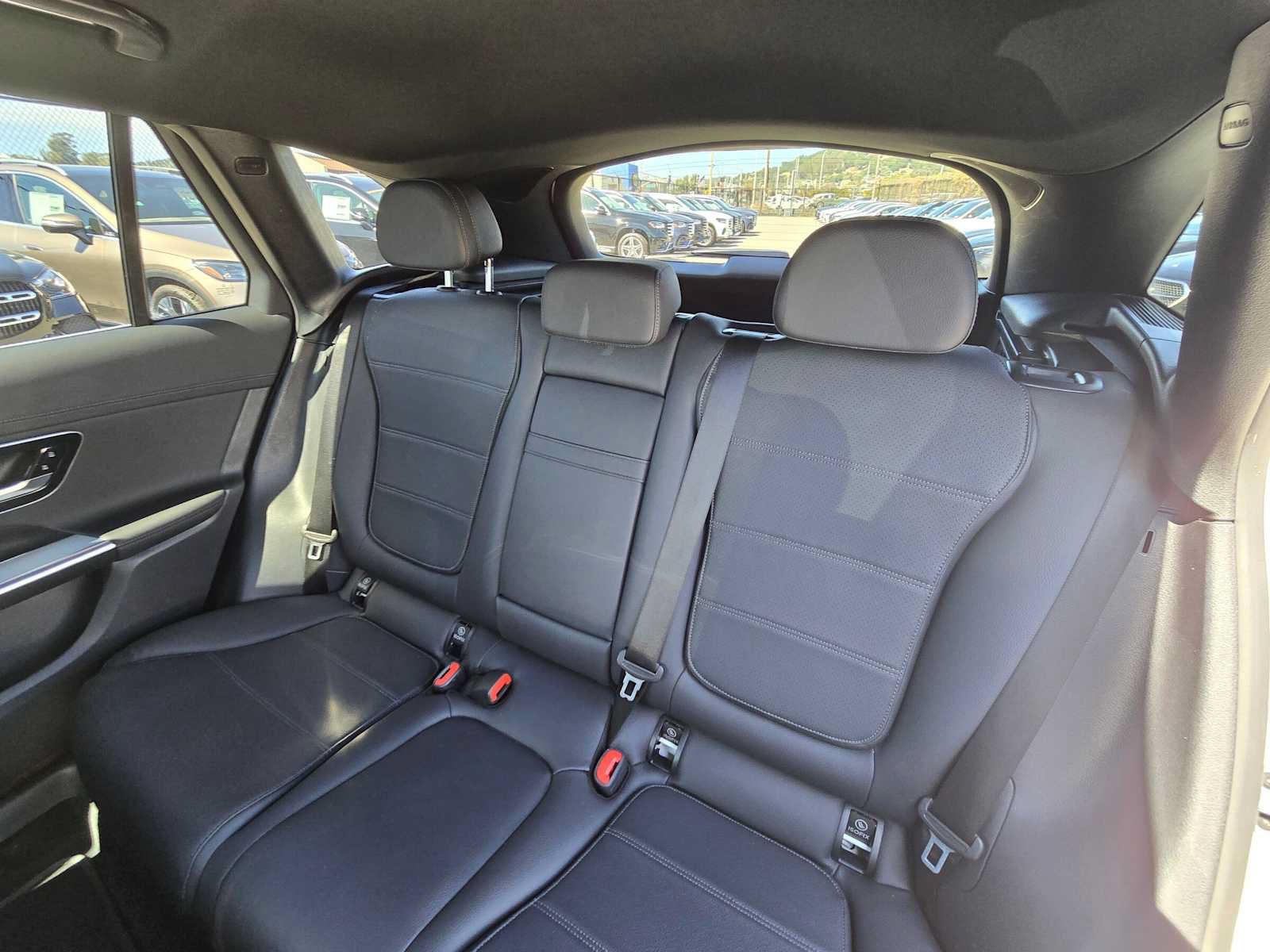 Used 2024 Mercedes-Benz GLC 300 4MATIC image 16