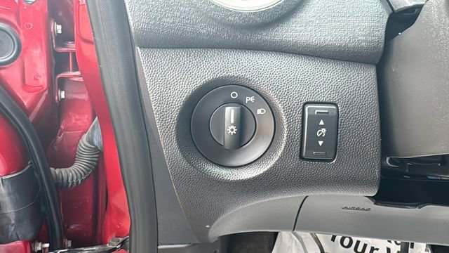 Used 2013 Ford Fiesta SE w/ Moon & Mood Pkg image 15