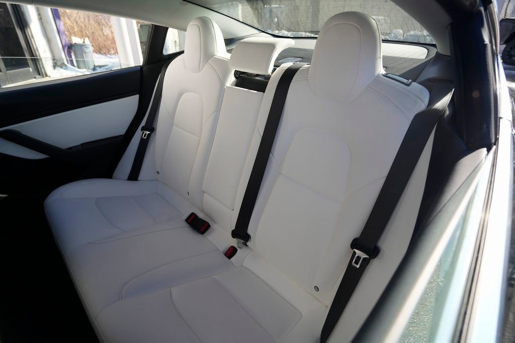 Used 2018 Tesla Model 3 Performance image 23