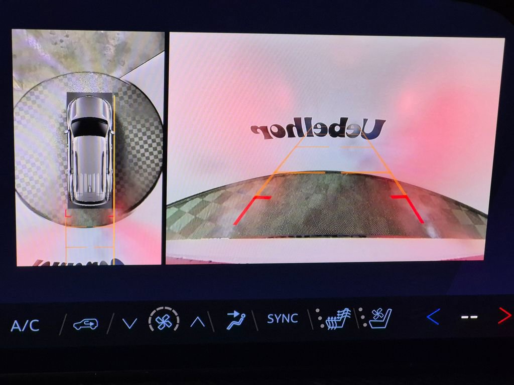 New 2026 Chevrolet Traverse High Country AWD/4WD image 19