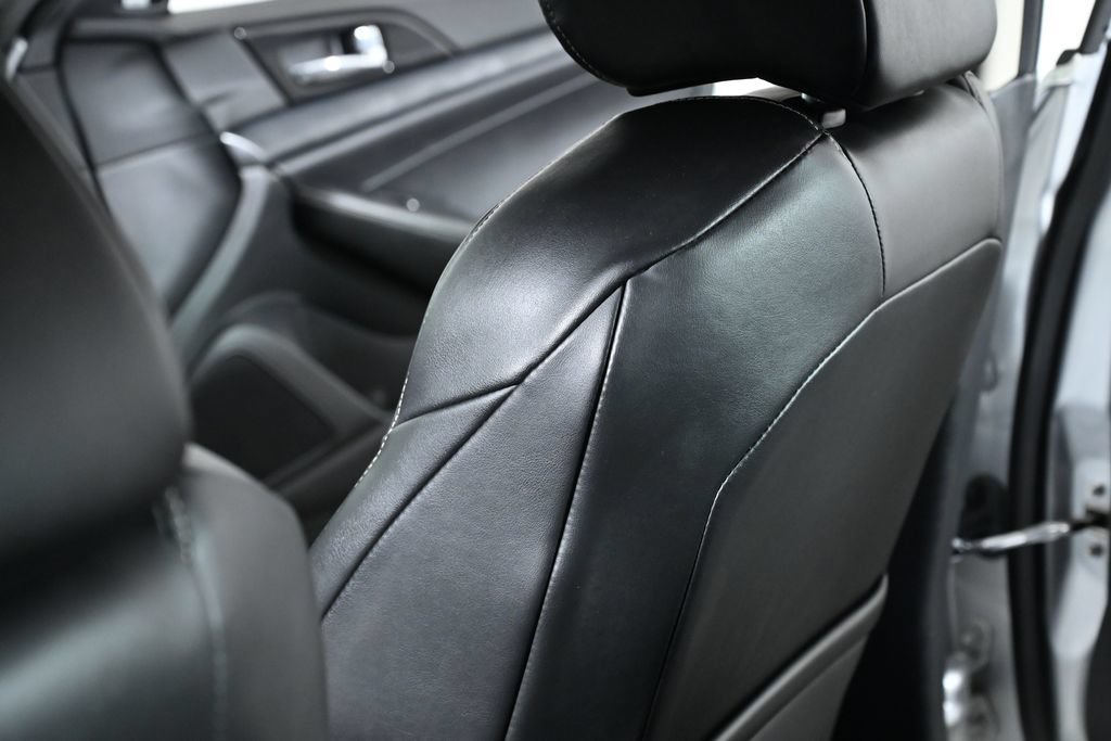 Certified 2020 Nissan Maxima Platinum w/ Sport Mat Group FWD image 25
