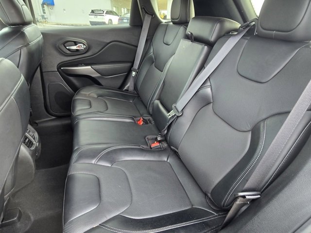 Used 2022 Jeep Cherokee Limited image 17