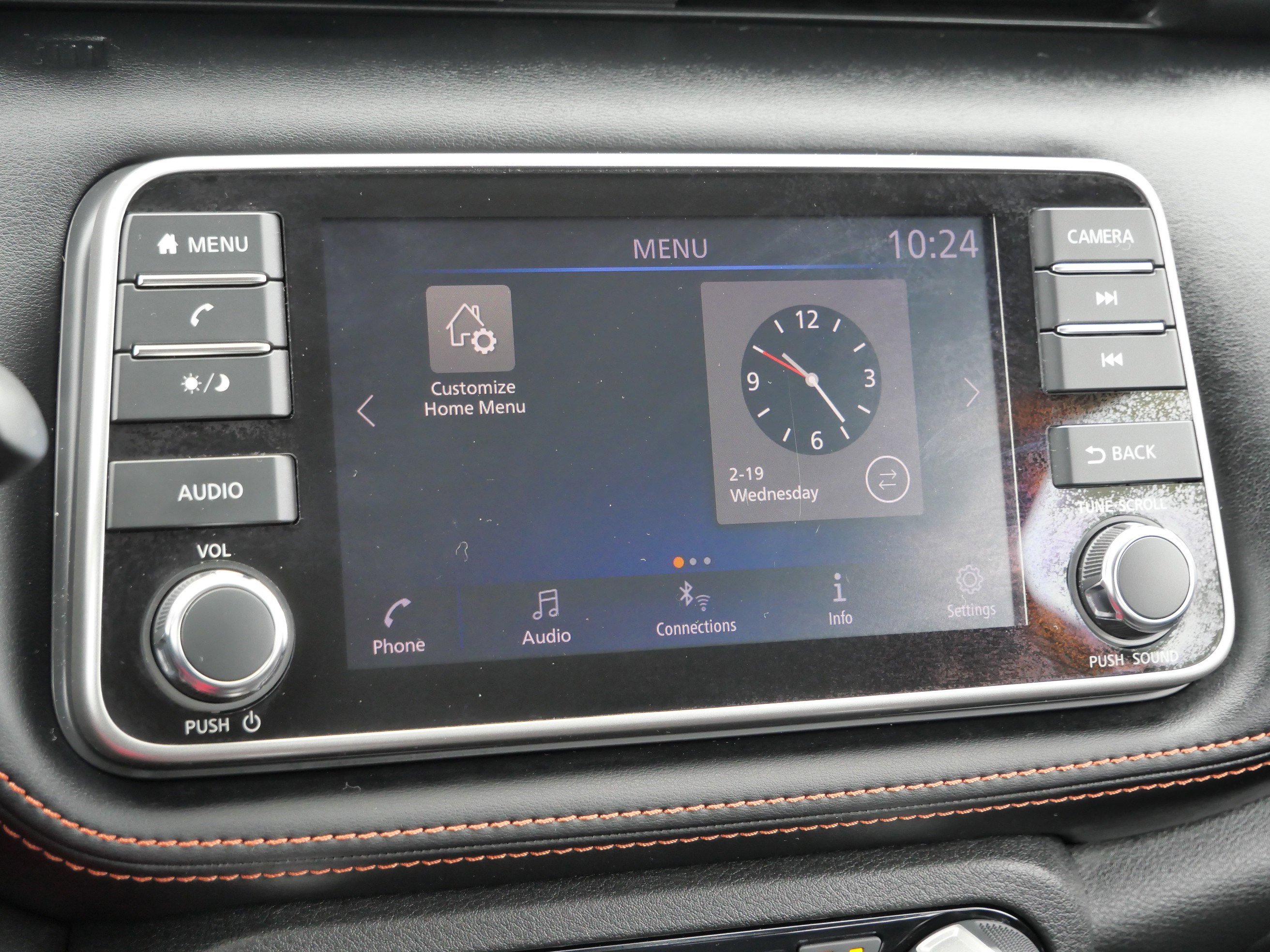 Used 2019 Nissan Kicks SR w/ SR Premium Package image 23