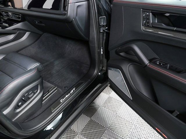 Certified 2025 Porsche Cayenne Turbo GT image 26