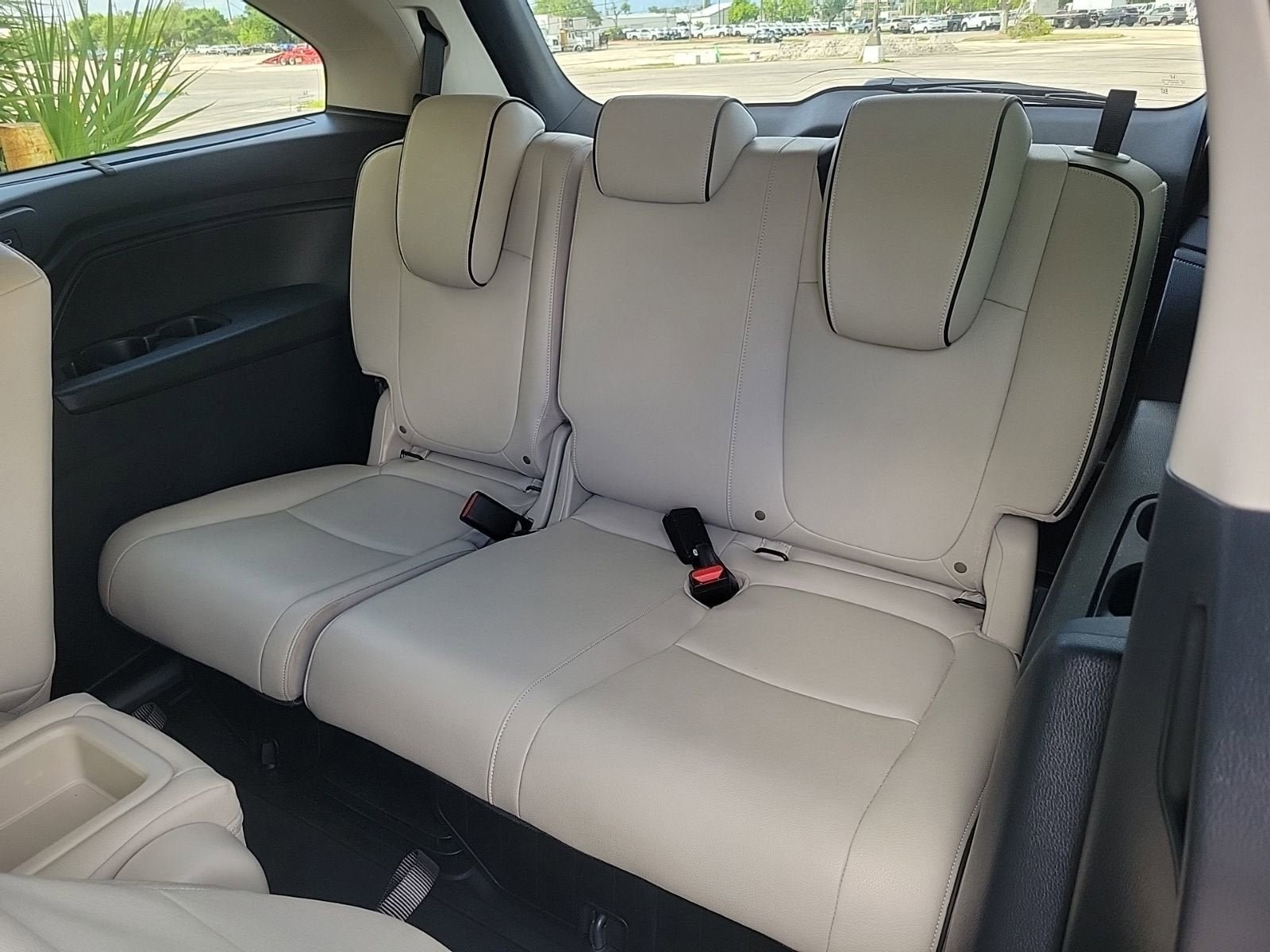 Used 2025 Honda Odyssey Touring image 15