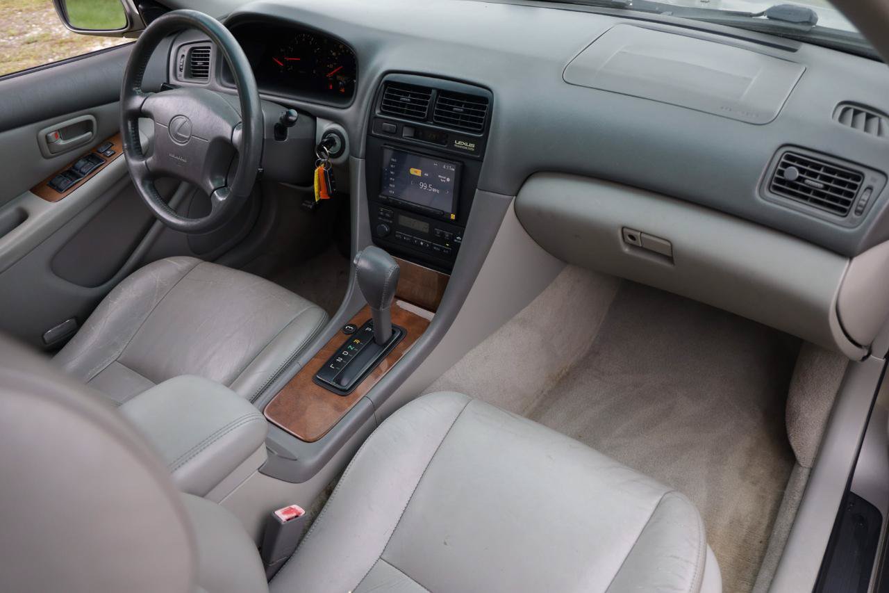 Used 1998 Lexus ES 330 w/ Leather Trim Pkg FWD image 18