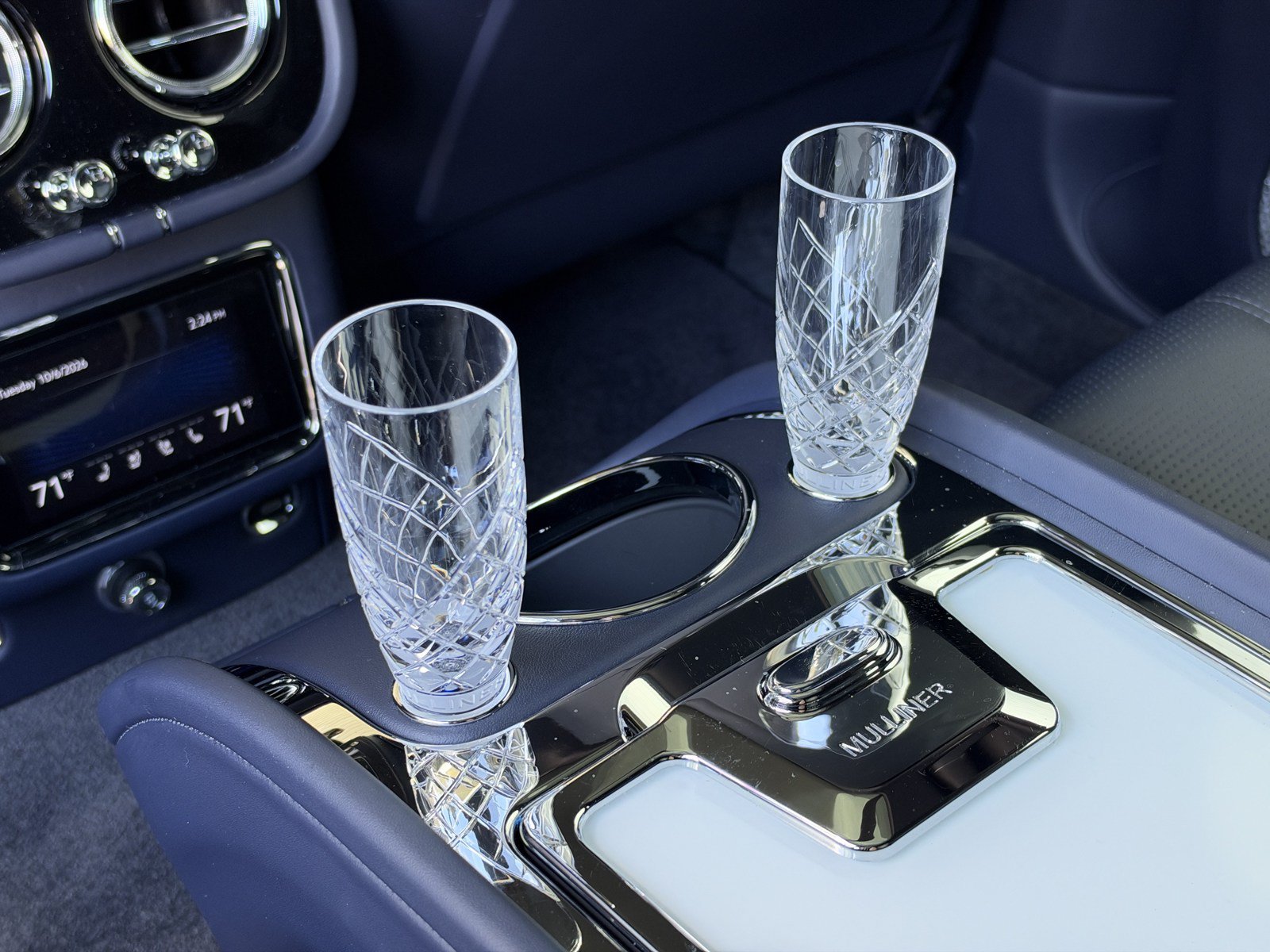 Certified 2021 Bentley Bentayga AWD/4WD image 37