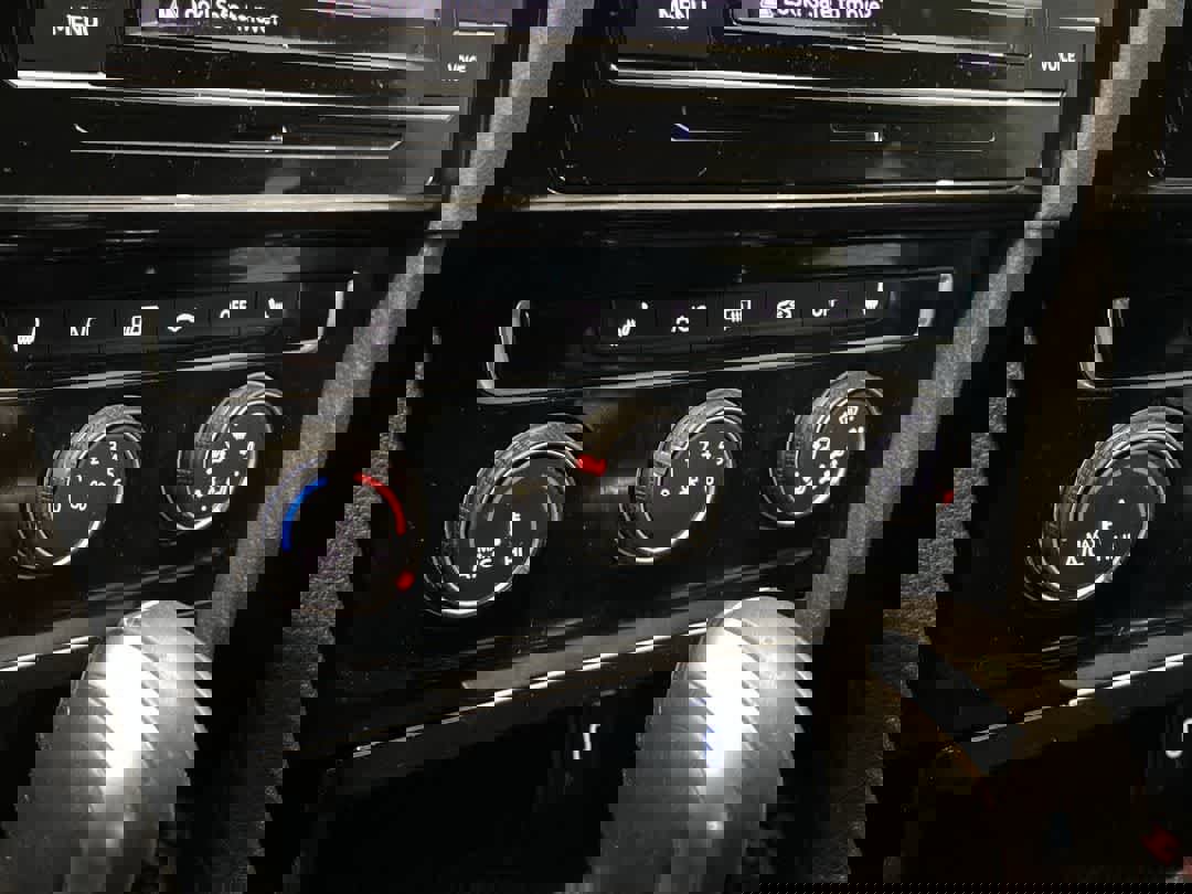 Used 2020 Volkswagen GTI S image 18