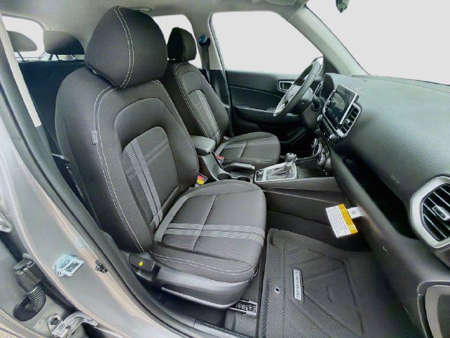 New 2026 Hyundai Venue SEL FWD image 29