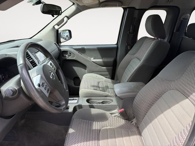 Used 2017 Nissan Frontier SV AWD/4WD image 9