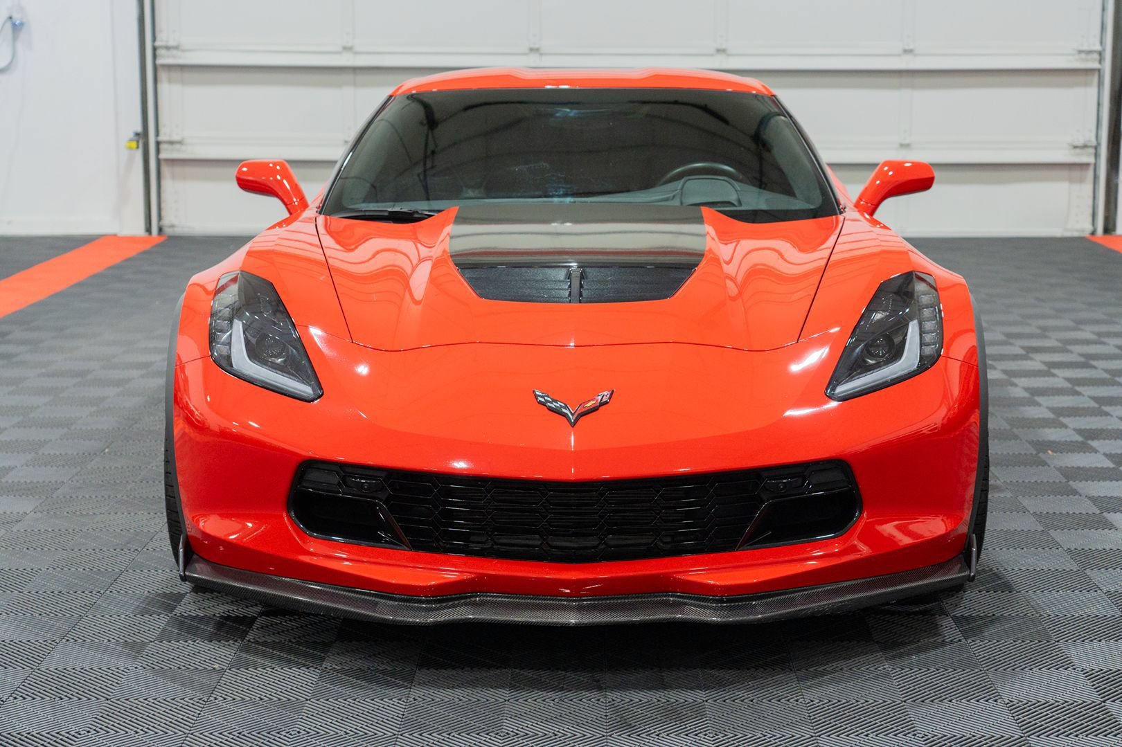 Used 2016 Chevrolet Corvette Z06 w/ 3LZ Preferred Equipment Group RWD image 2