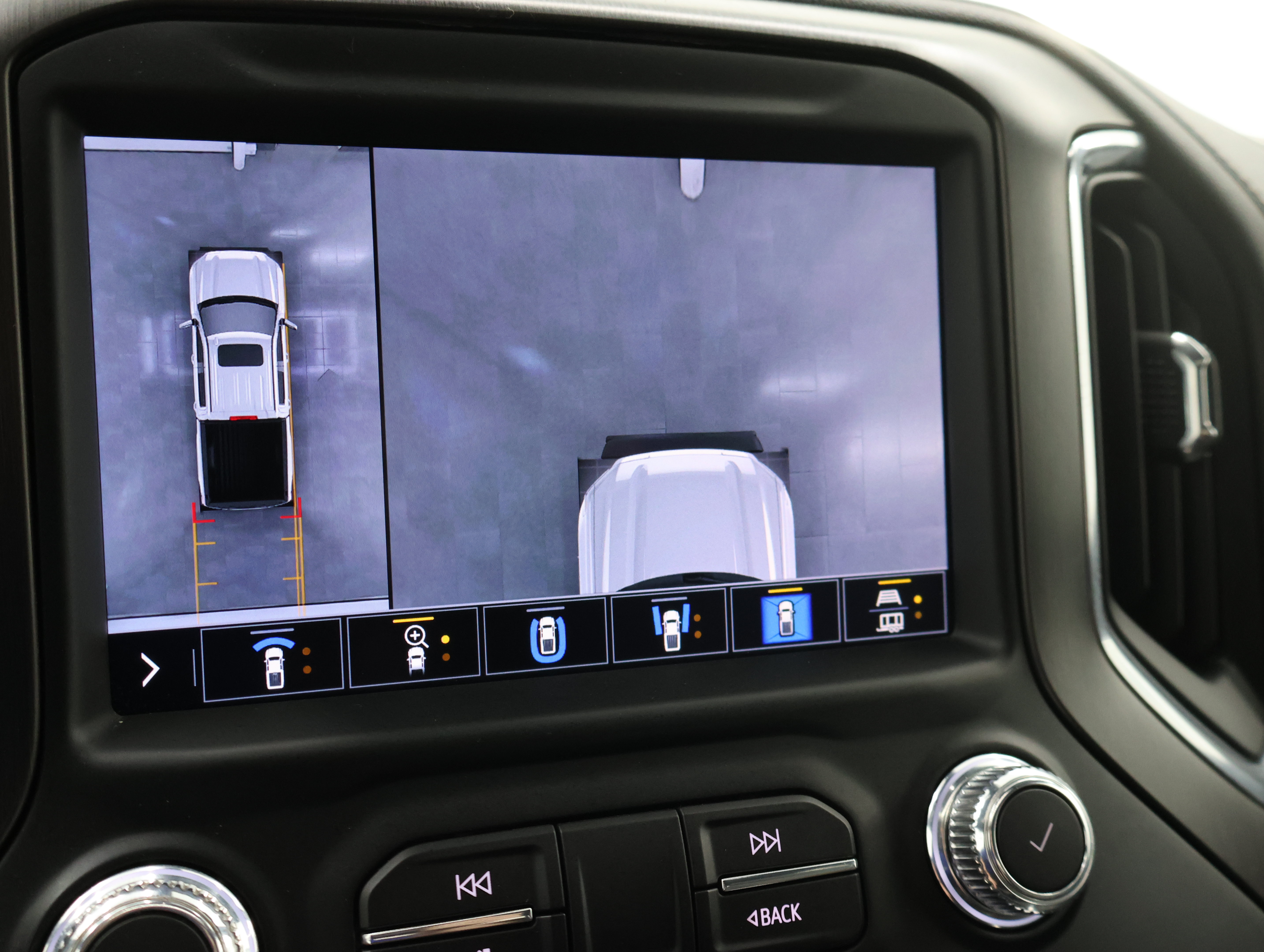 Used 2022 GMC Sierra 1500 AT4 w/ AT4 Premium Package AWD/4WD image 19
