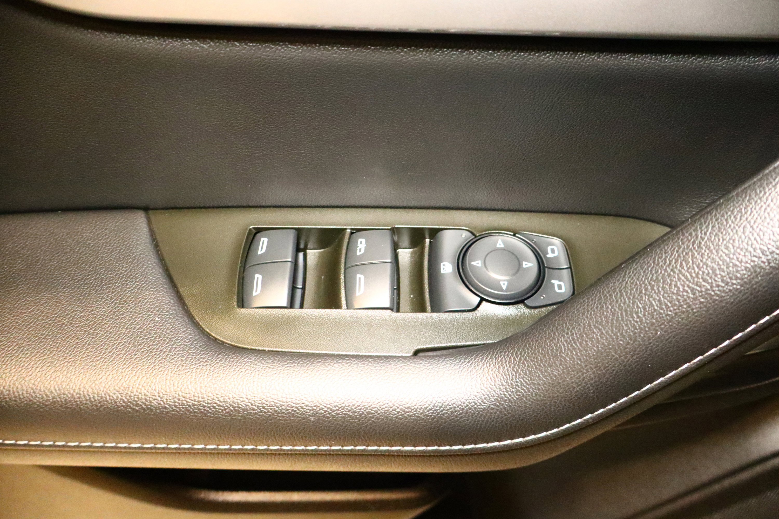 Used 2023 Chevrolet Blazer LT image 41