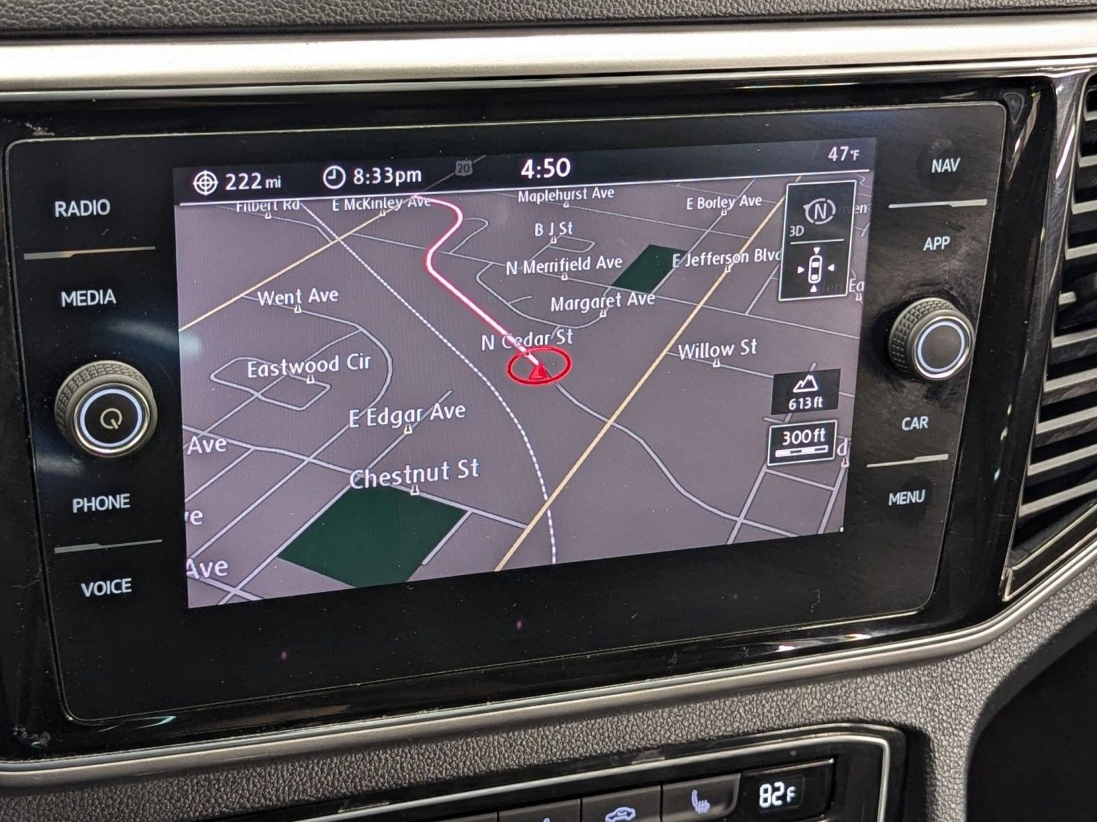 Used 2019 Volkswagen Atlas SEL image 32