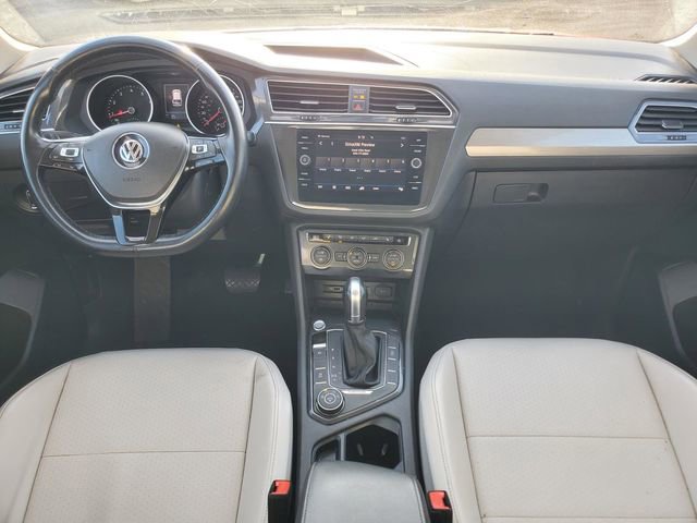 Used 2018 Volkswagen Tiguan SE AWD/4WD image 27