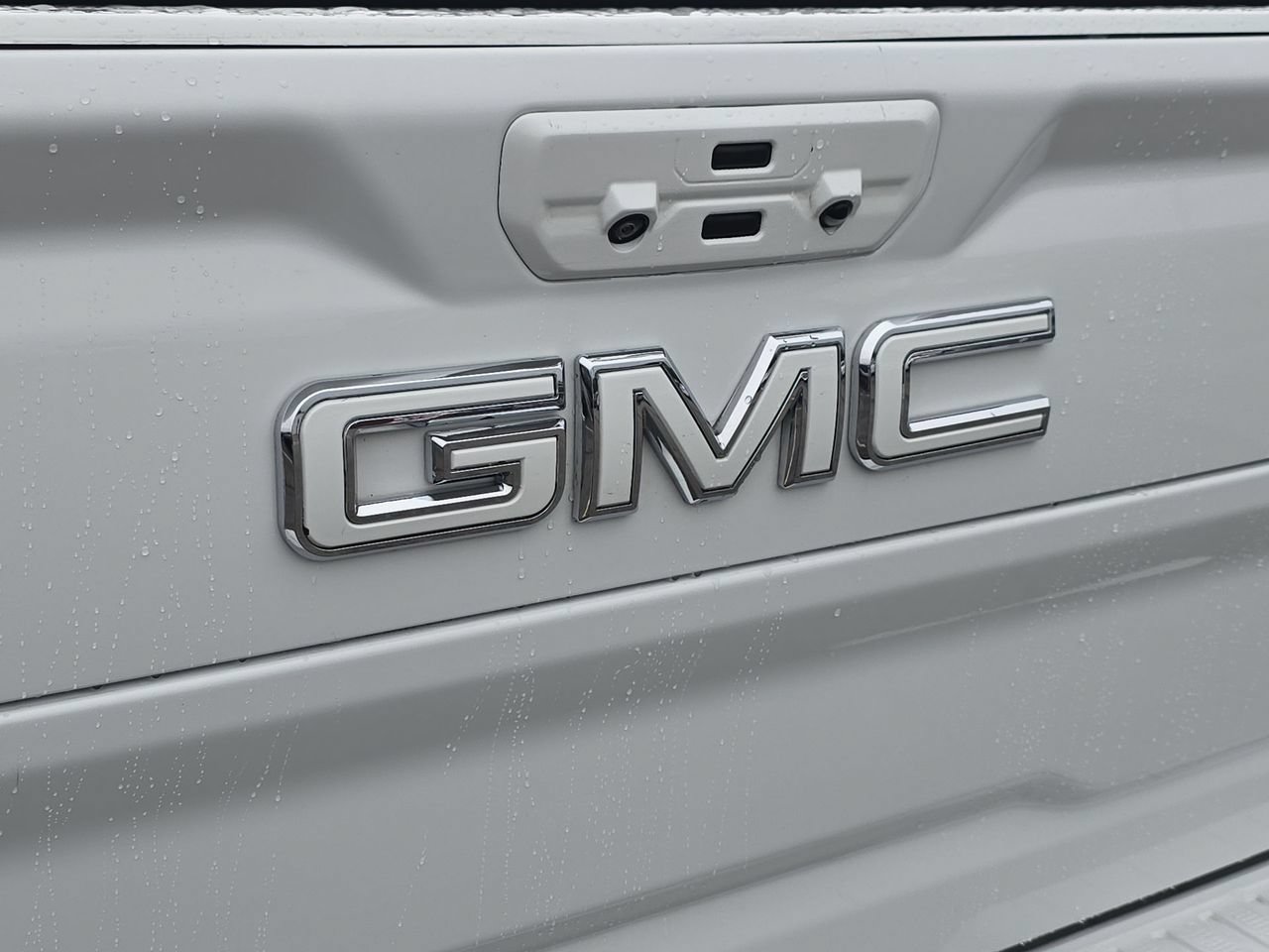 Used 2024 GMC Sierra 2500 AT4 w/ AT4 Preferred Package AWD/4WD image 34