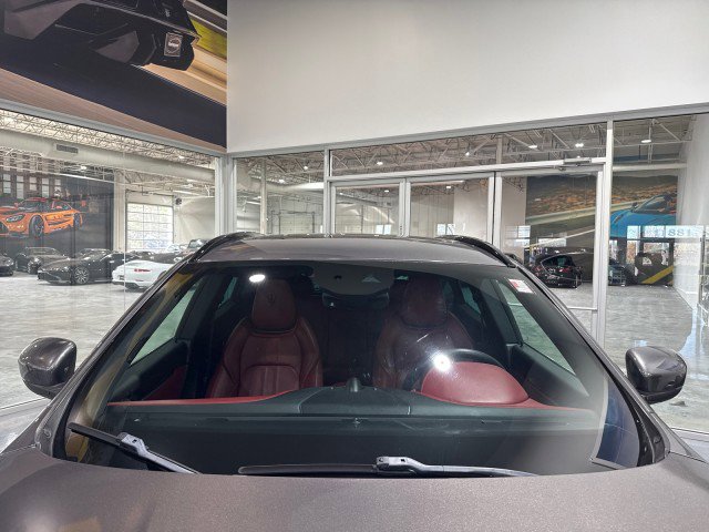 Used 2020 Maserati Levante GranSport image 41