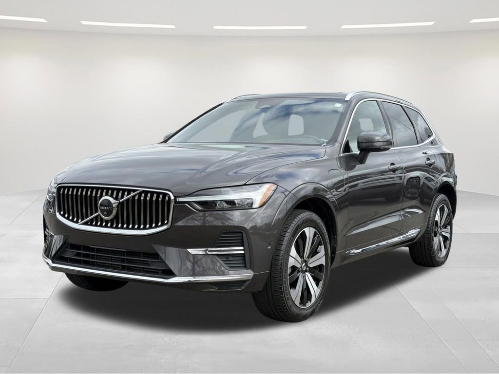 Used 2023 Volvo XC60 T8 Plus AWD/4WD image 1