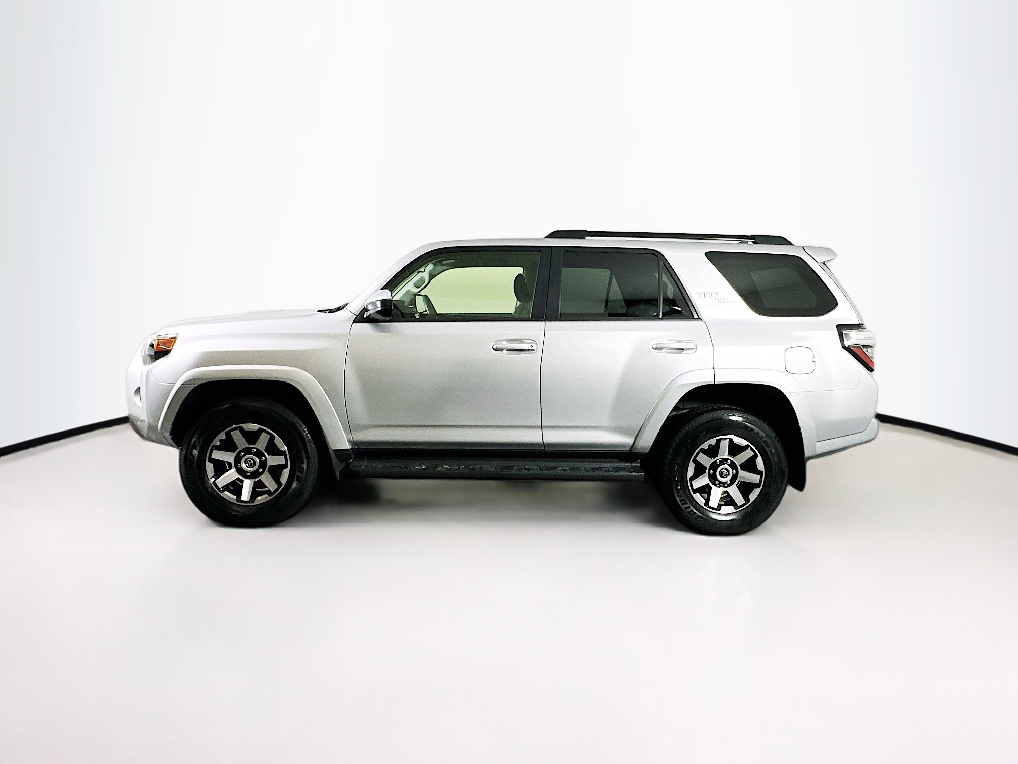 Used 2024 Toyota 4Runner TRD Off-Road image 4