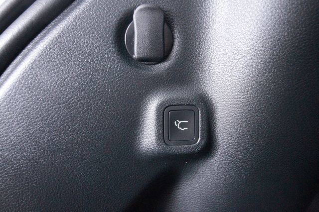 Used 2020 Jeep Compass Latitude w/ Popular Equipment Group image 26