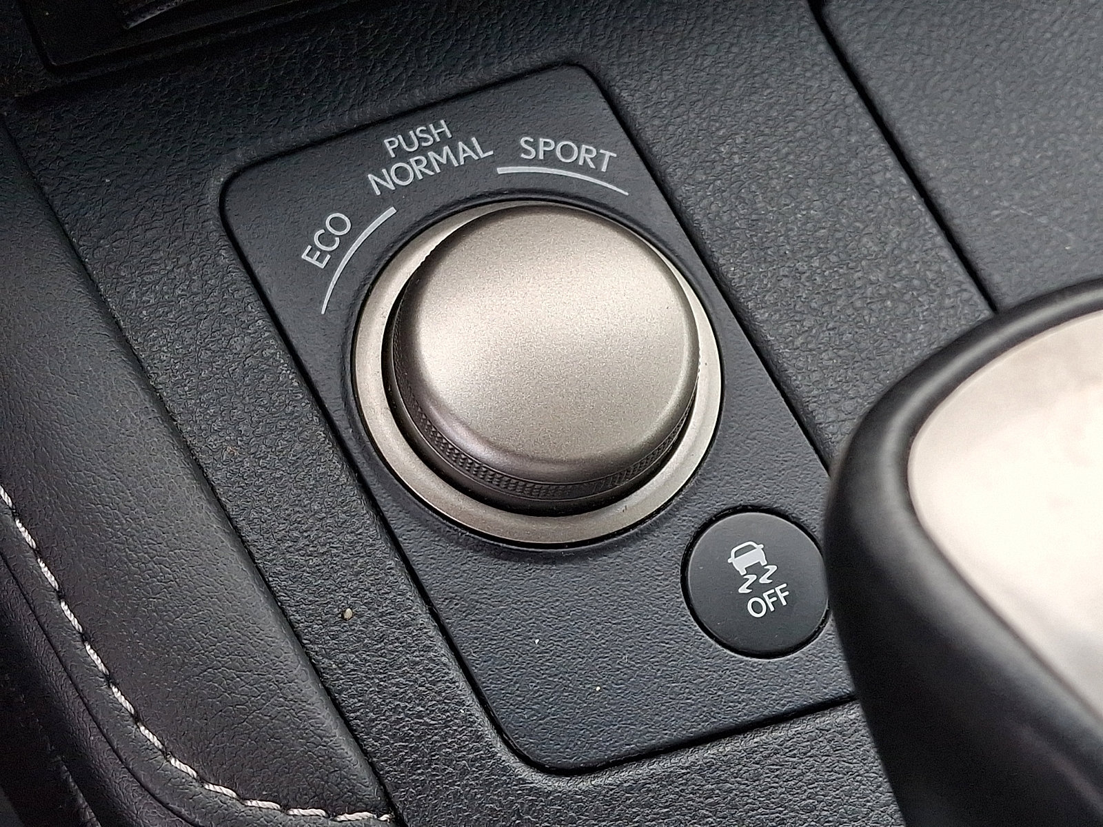 Used 2016 Lexus ES 350 w/ Navigation System Package image 25