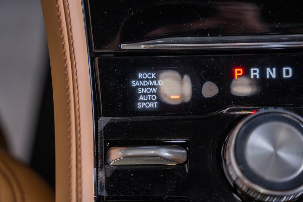 New 2025 Jeep Grand Cherokee Summit image 26