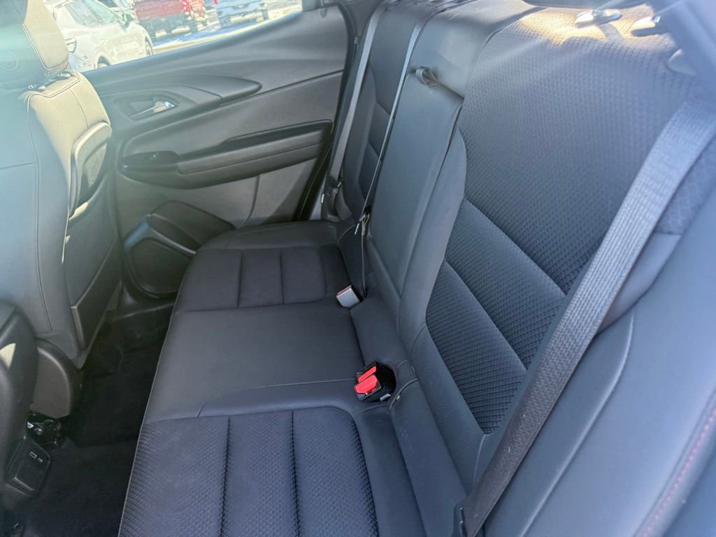 Used 2021 Chevrolet TrailBlazer RS w/ Sun and Liftgate Package image 11