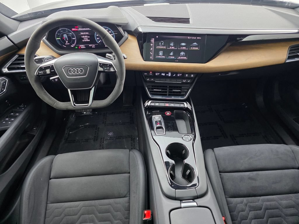 Used 2023 Audi e-tron GT Premium Plus AWD/4WD image 13