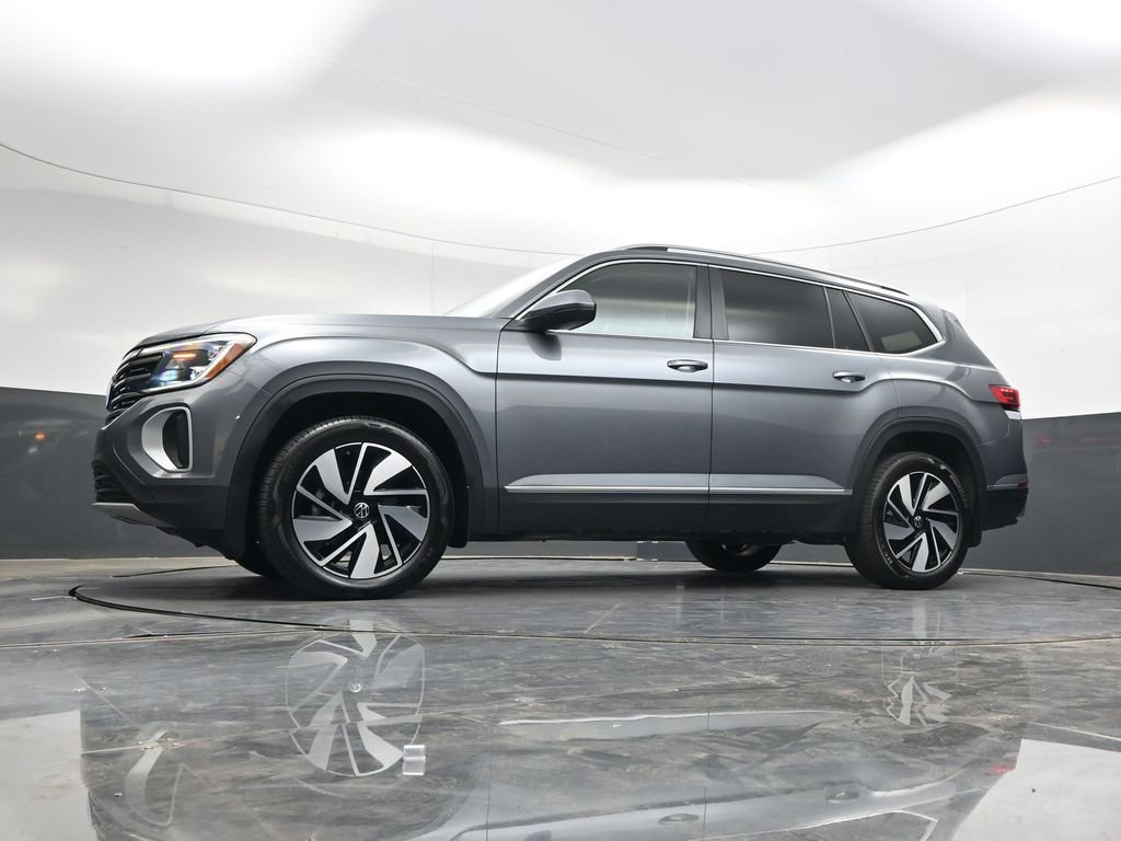 Used 2024 Volkswagen Atlas SEL AWD/4WD image 31