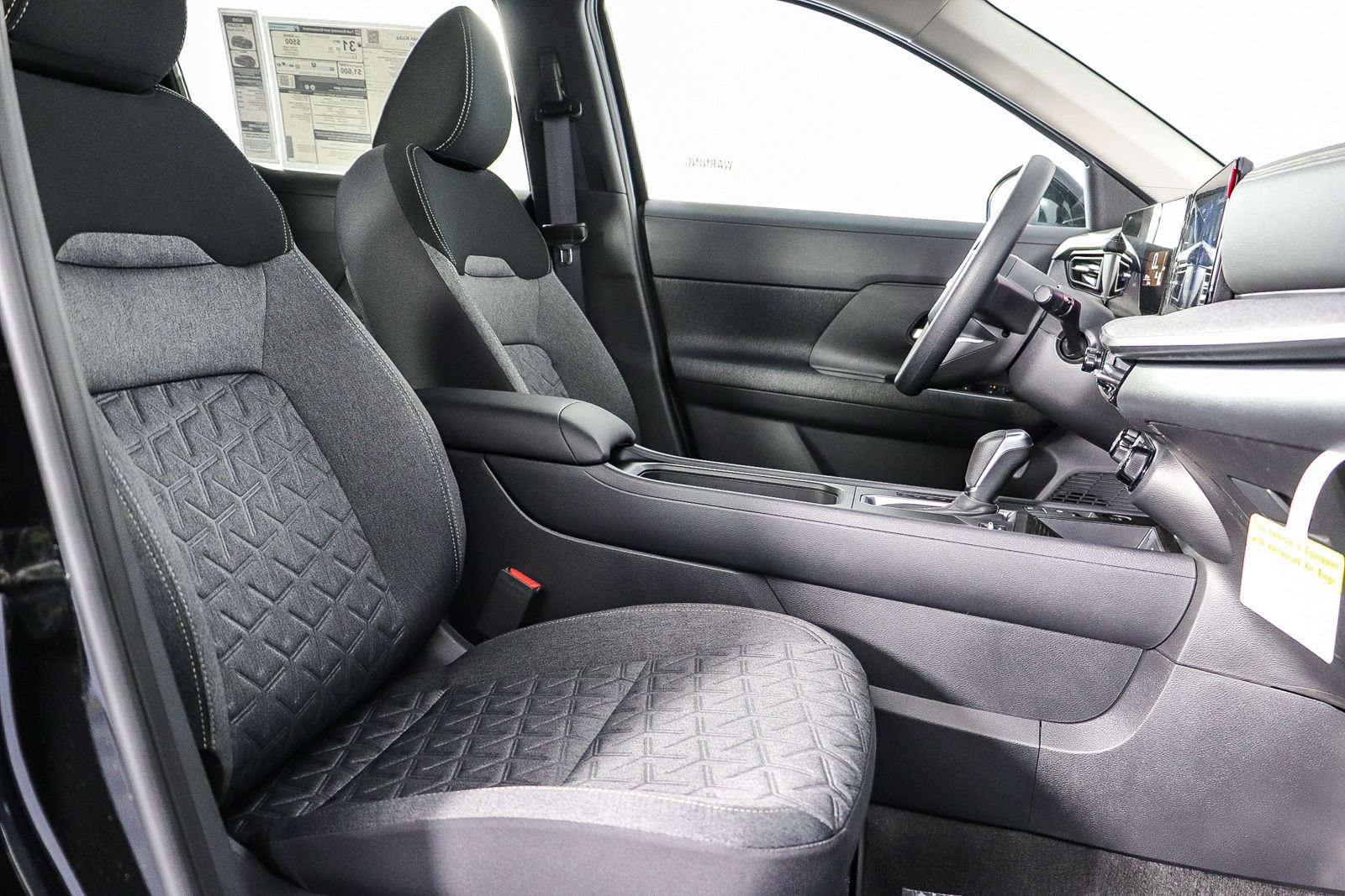 New 2026 Nissan Kicks SV w/ SV Premium Package FWD image 18