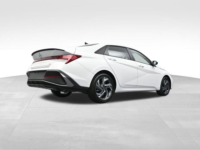 Certified 2025 Hyundai Elantra SEL FWD image 37
