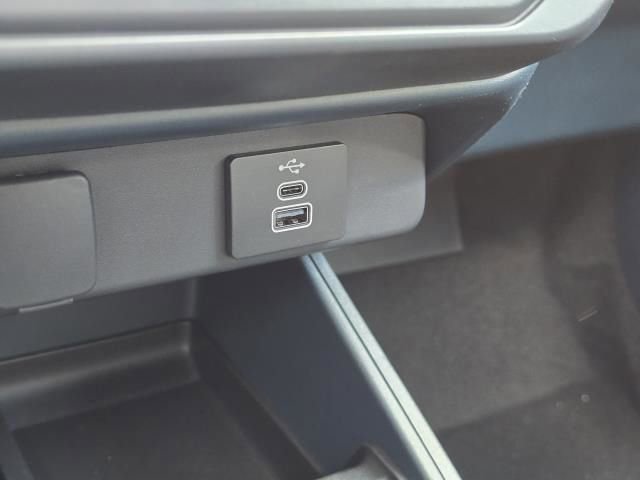 New 2025 Ford Maverick Lobo image 25