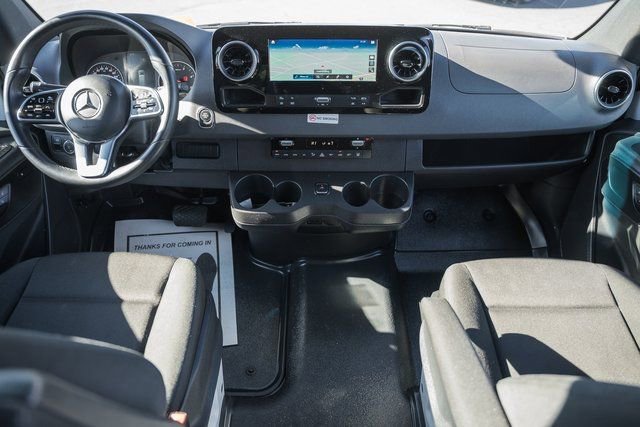 Used 2024 Mercedes-Benz Sprinter 2500 image 19