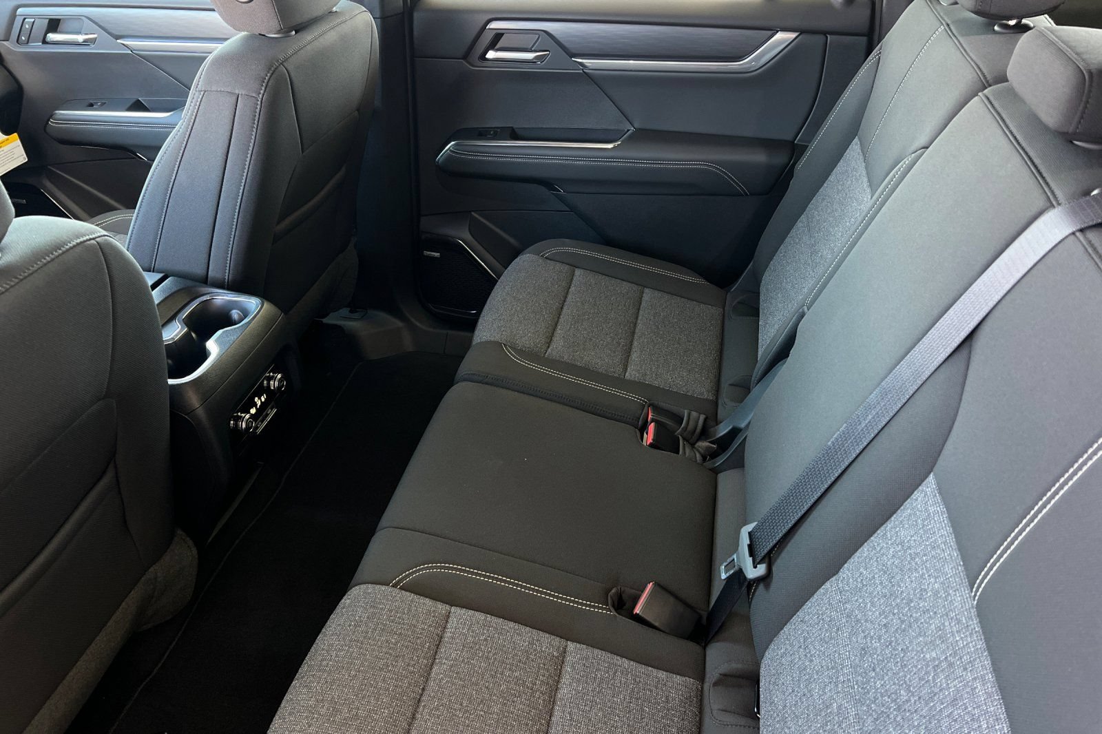 New 2026 GMC Acadia Elevation w/ Black Edition FWD image 9