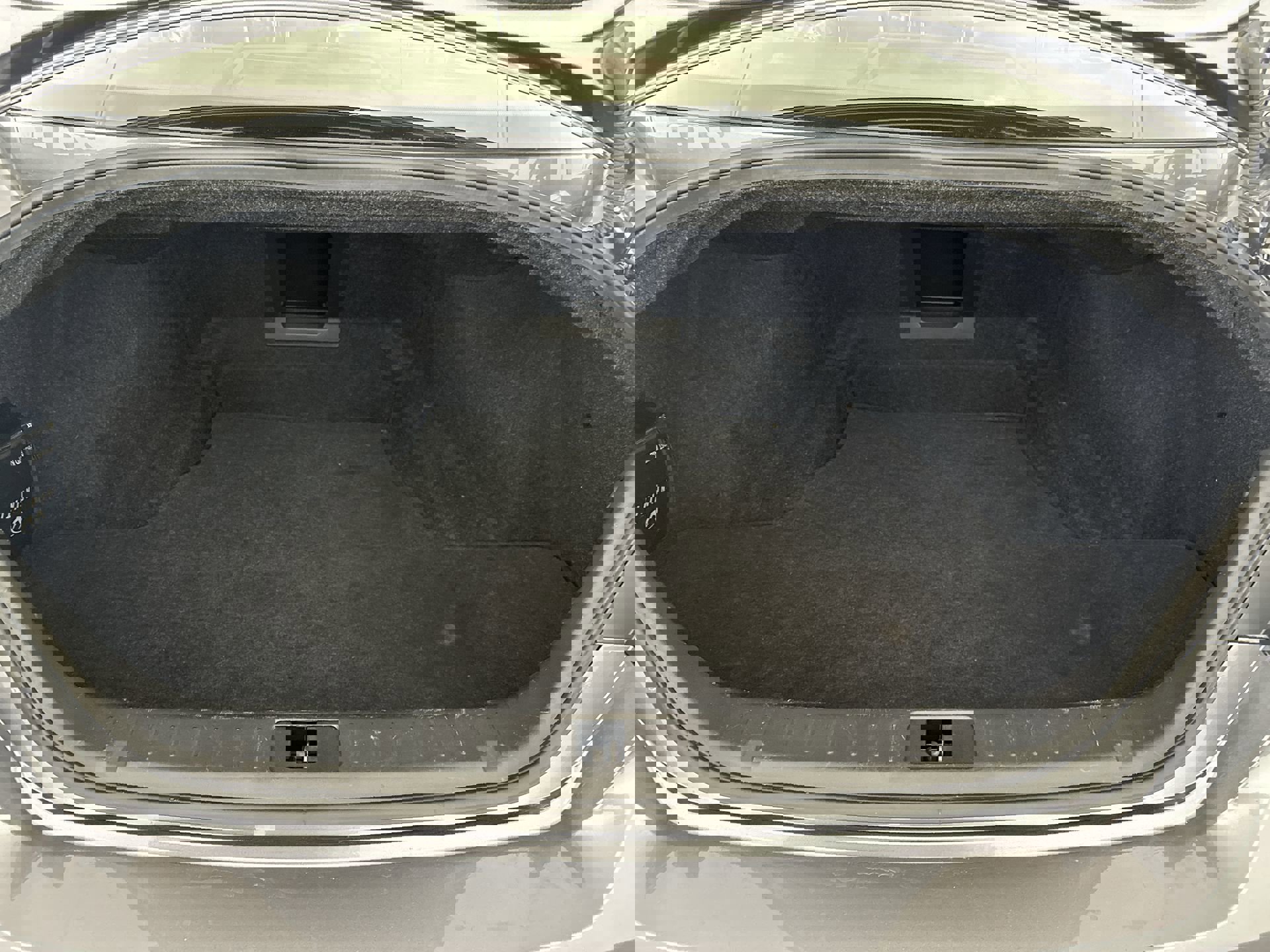 Used 2019 INFINITI Q70 Luxe w/ Proactive Package image 29