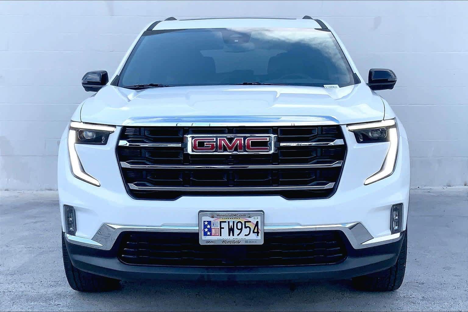 Used 2024 GMC Acadia Elevation w/ Luxury Package FWD image 6