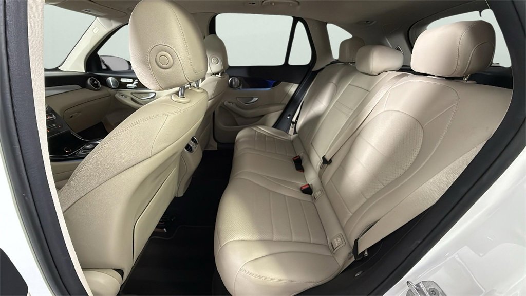 Used 2017 Mercedes-Benz GLC 300 4MATIC image 27