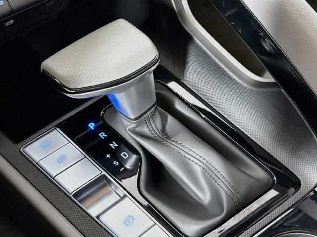Certified 2025 Hyundai Elantra Hybrid FWD image 20