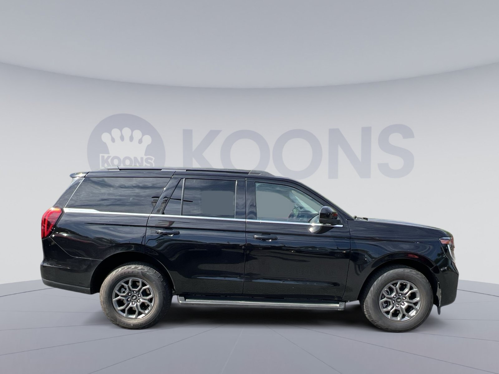 Used 2025 Ford Expedition Active AWD/4WD image 8