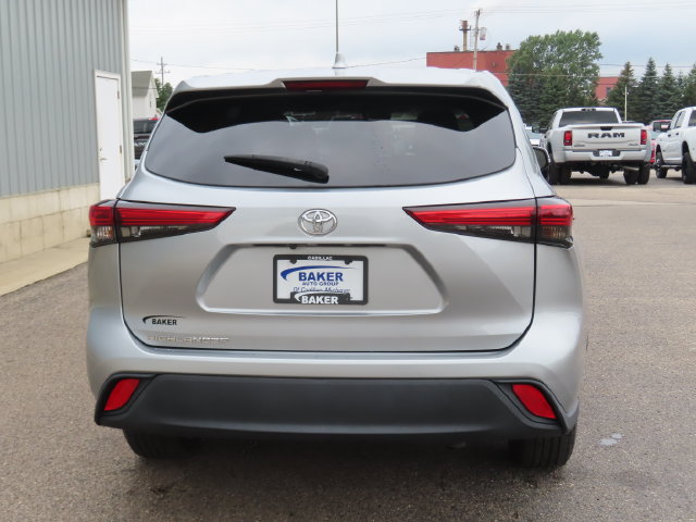 Used 2021 Toyota Highlander L FWD image 10