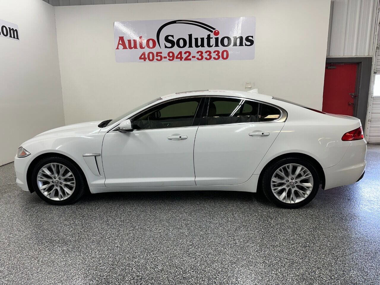 Used 2013 Jaguar XF 3.0 image 4