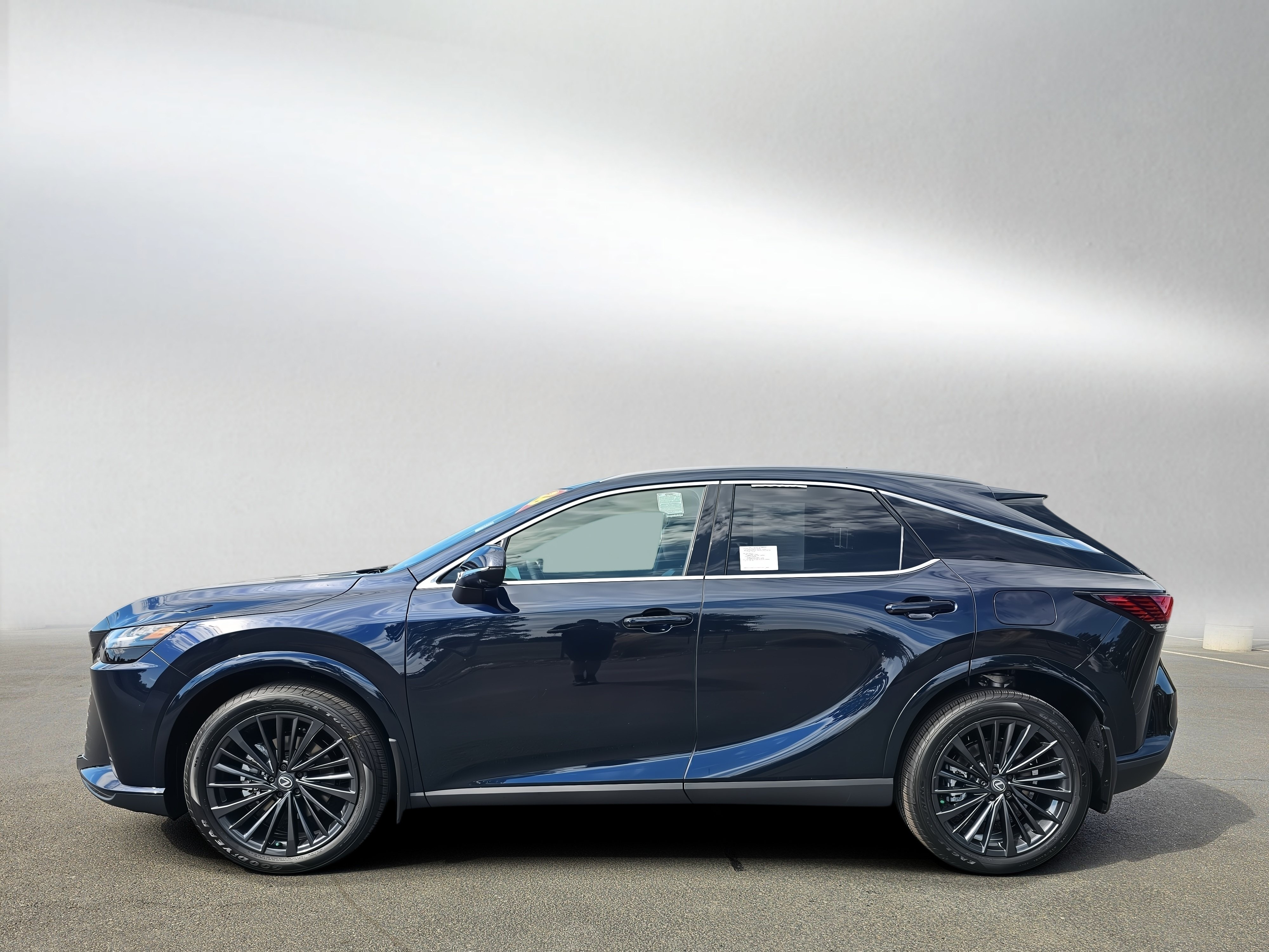 Used 2026 Lexus RX 350h w/ Convenience Package AWD/4WD image 44