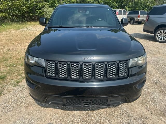 Used 2021 Jeep Grand Cherokee Altitude AWD/4WD image 9