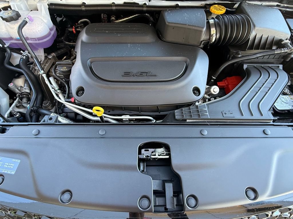 New 2026 Chrysler Pacifica Pinnacle FWD image 33