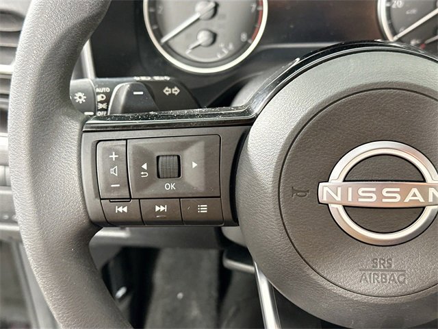 Used 2023 Nissan Rogue SV image 20