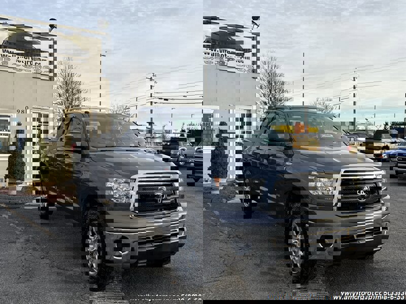 Used 2010 Toyota Tundra 4x4 Double Cab image 3