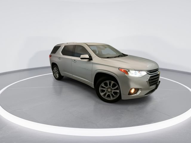 Used 2019 Chevrolet Traverse Premier w/ Driver Confidence II Package FWD image 6
