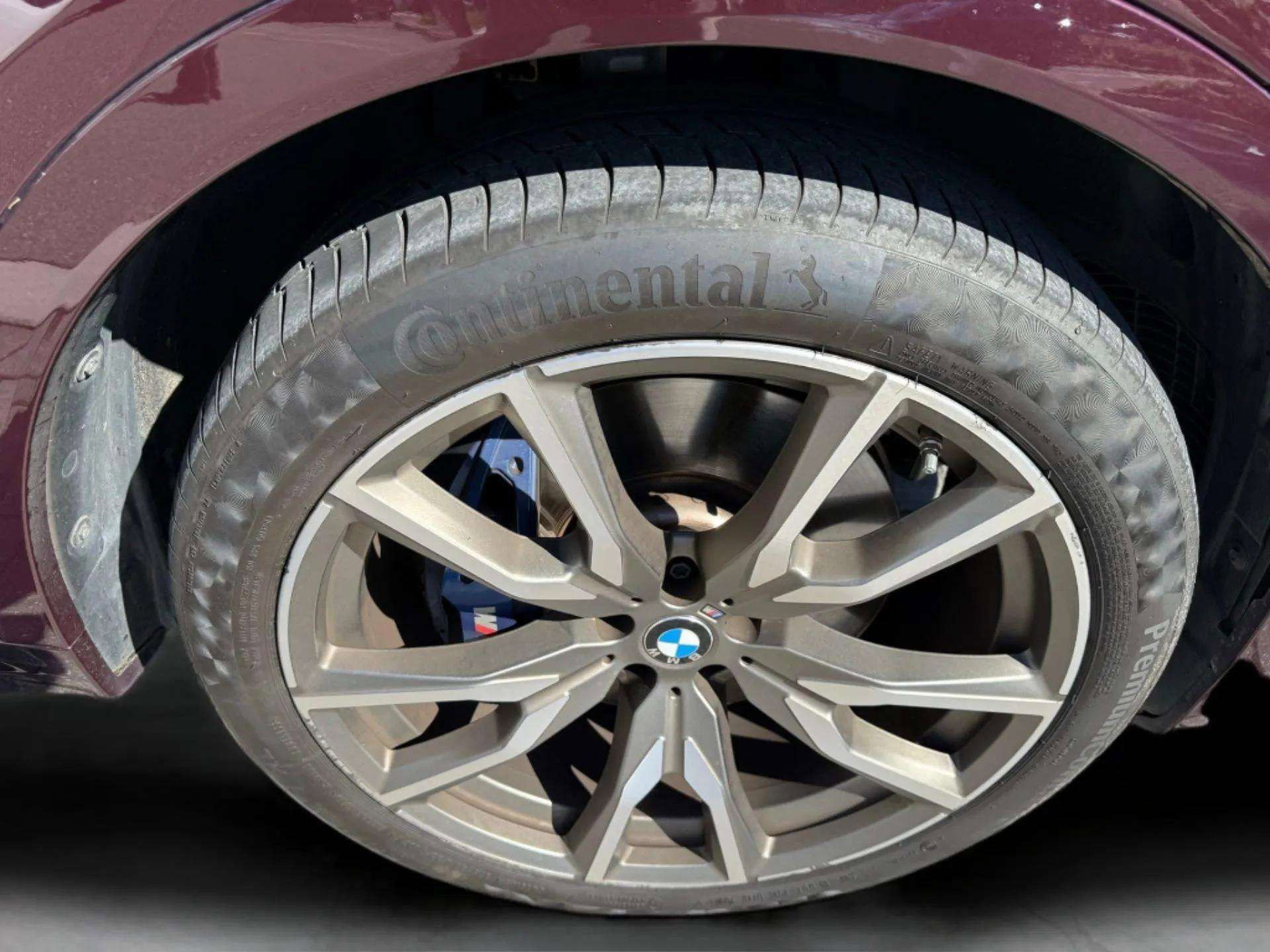 Used 2022 BMW X7 M50i image 33