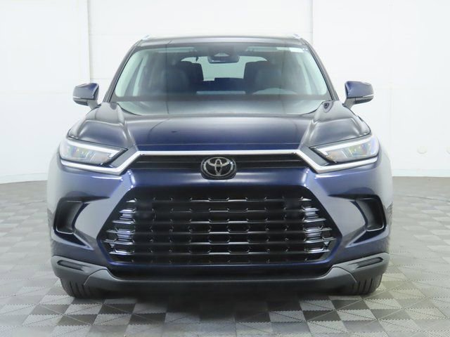 Used 2025 Toyota Grand Highlander FWD image 2